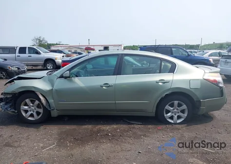 2008 Nissan Altima z USA, uszkodzony, nr VIN 1N4CL21E08C228462